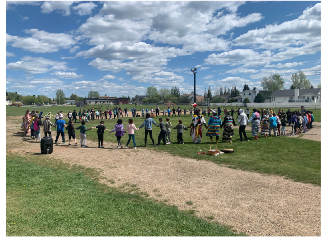 Jubilee outdoor round dance